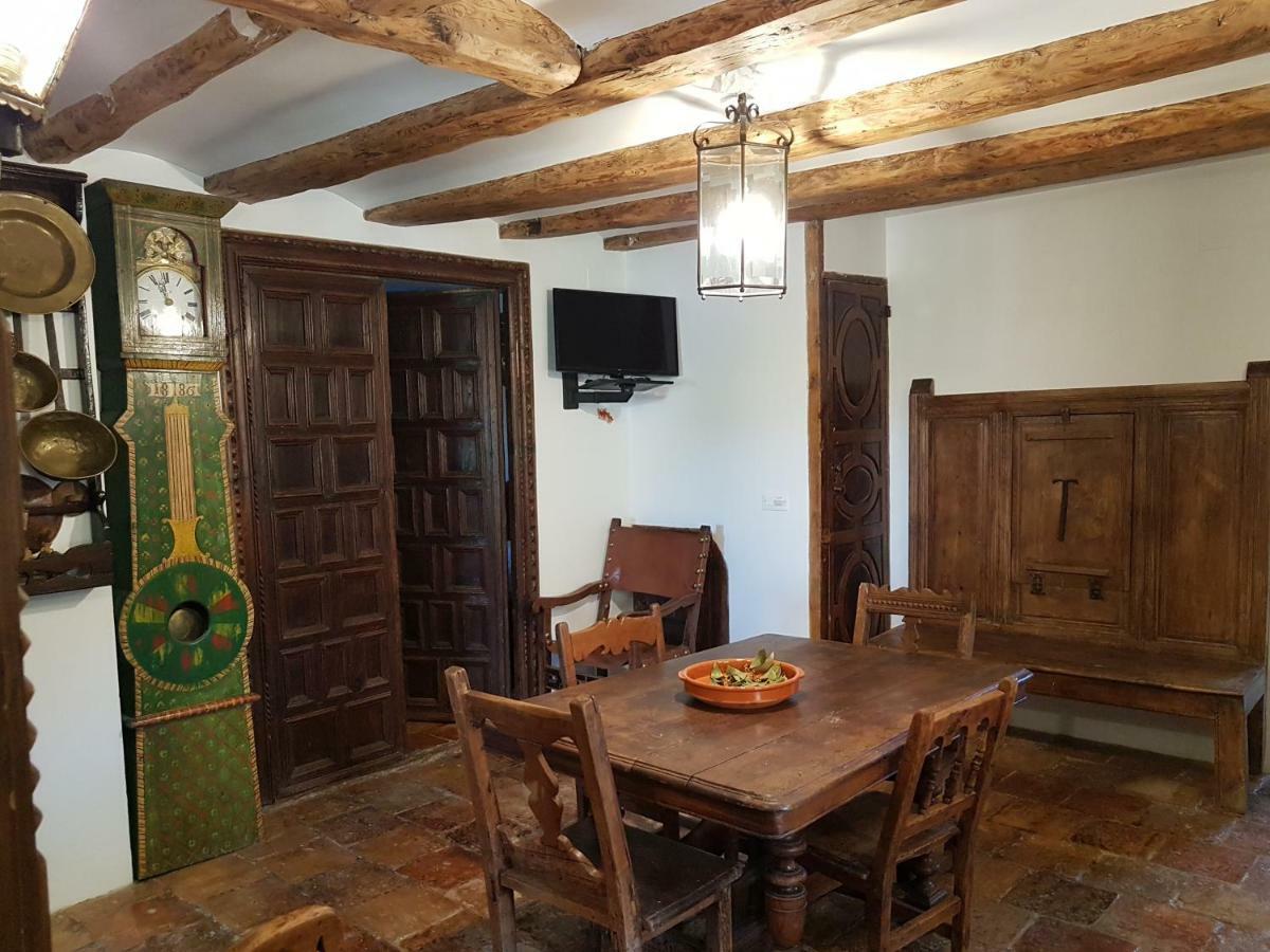 דירות Casa-Abadia De Banaguas מראה חיצוני תמונה